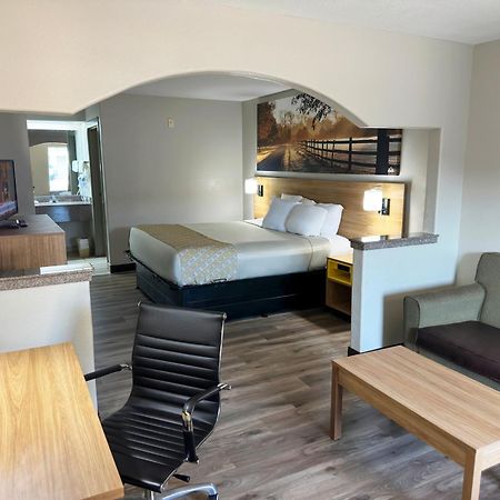 Days Inn & Suites By Wyndham Opelousas Extérieur photo