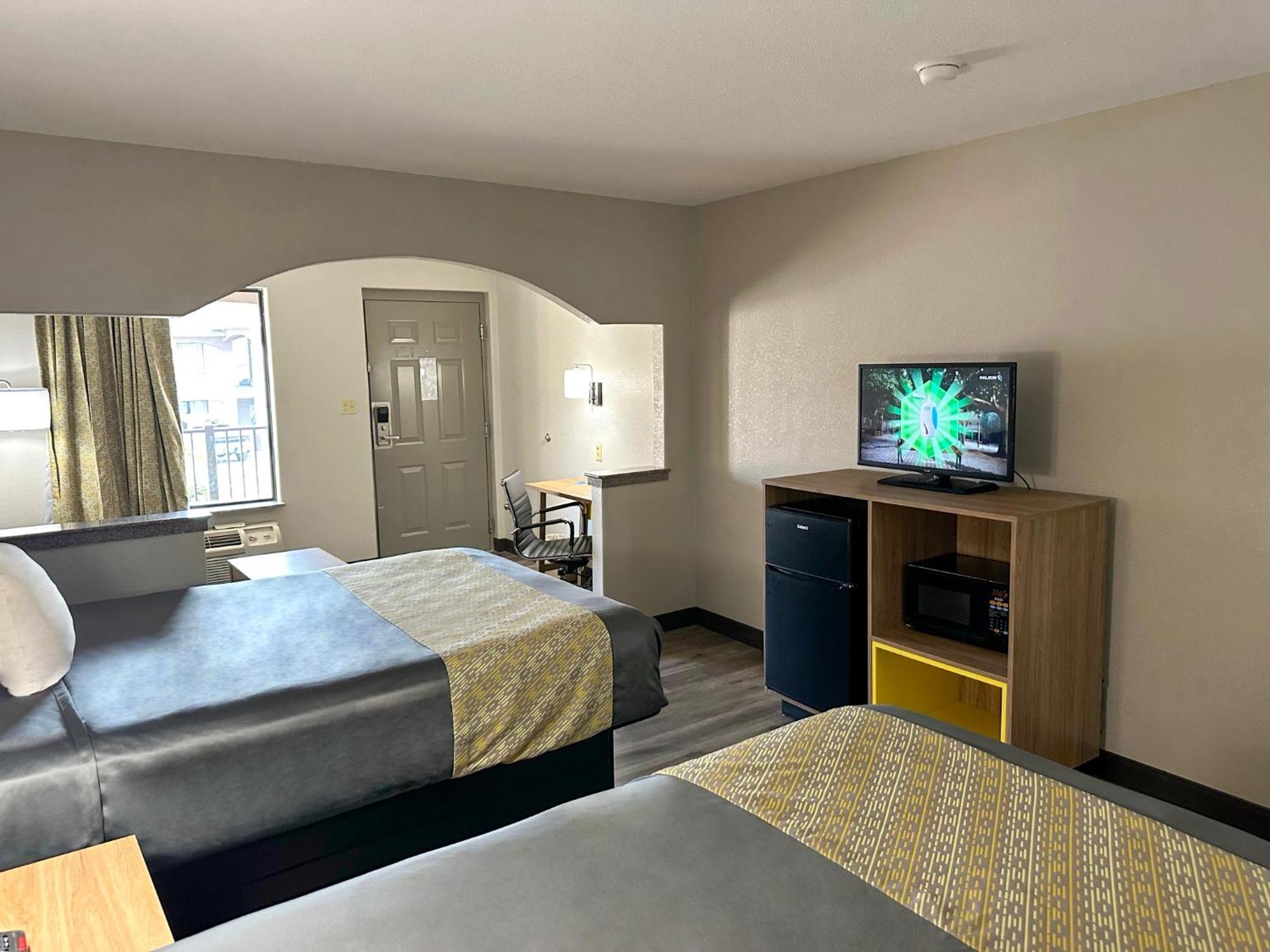 Days Inn & Suites By Wyndham Opelousas Extérieur photo